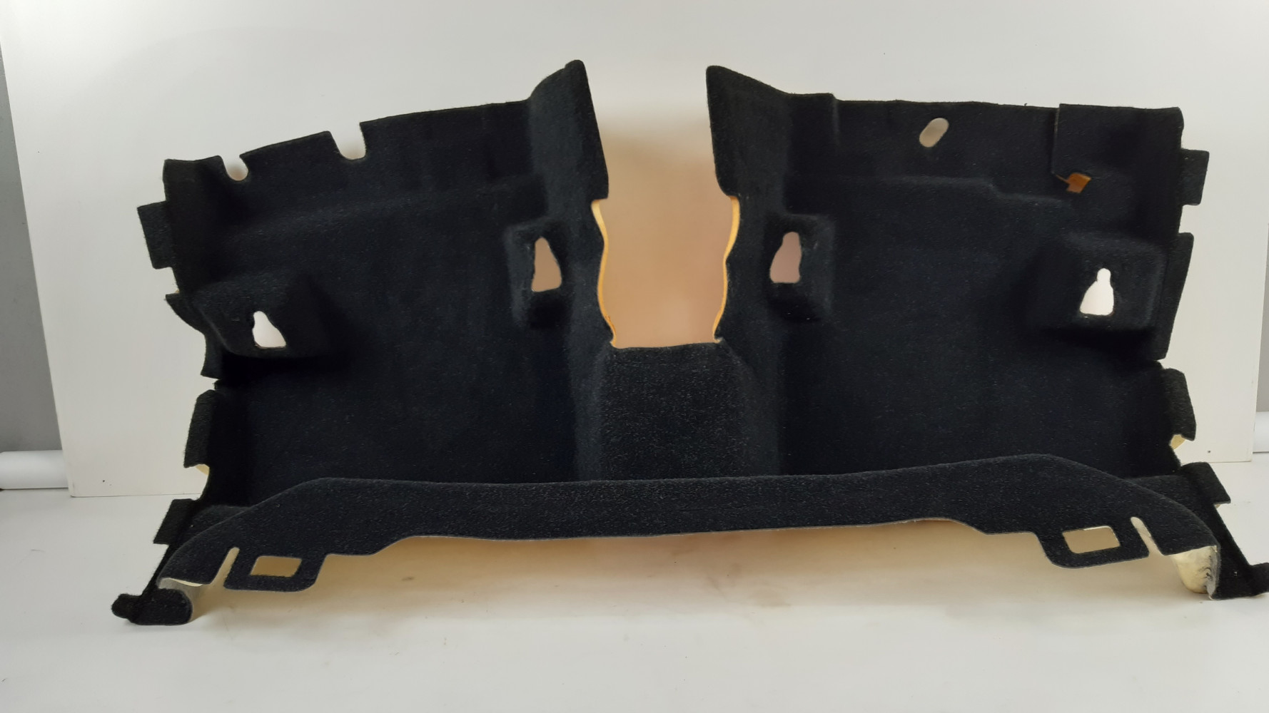 VOLVO XC40 MATA WYKŁADZINA PODŁOGA TYŁ 31448163