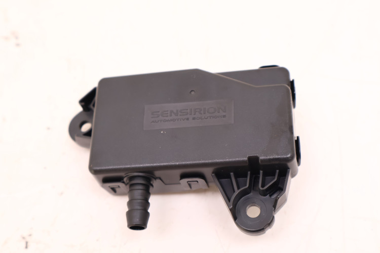 MERCEDES-BENZ CLE A236 300 4MATIC CZUJNIK SENSOR PYŁU A2149056900