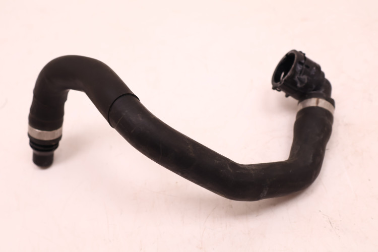 MERCEDES-BENZ CLE A236 300 4MATIC RURA PRZEWÓD WODY A2368304700