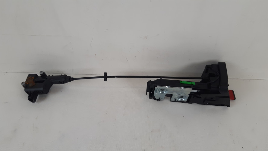 VOLVO XC40 ZAMEK KANAPY LEWY