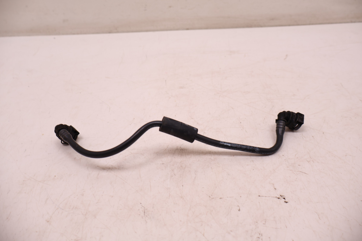 MERCEDES-BENZ CLE A236 300 4MATIC RURA PRZEWÓD WODY A2365014300