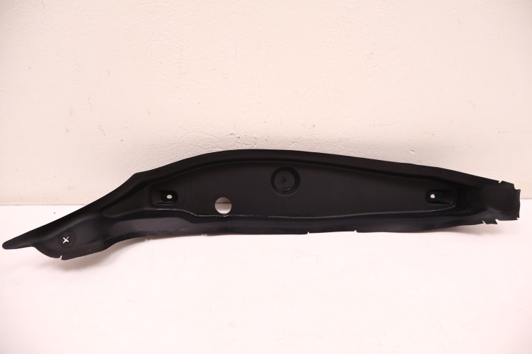 MERCEDES-BENZ CLE A236 WYGŁUSZENIE BŁOTNIKA PRAWY PRZÓD A2368890300