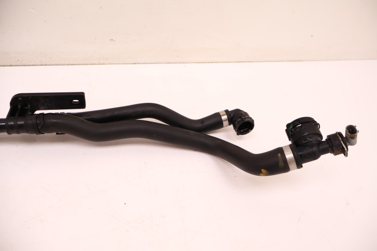 MERCEDES-BENZ CLE A236 300 4MATIC RURA PRZEWÓD WODY A2365011300
