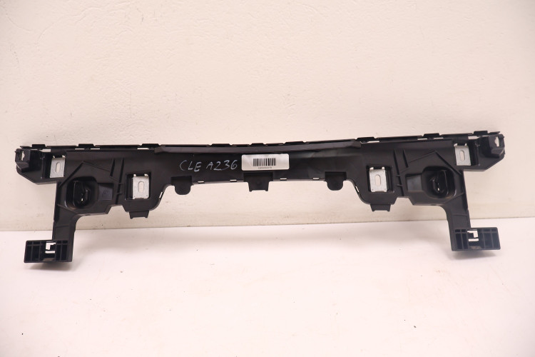 MERCEDES-BENZ CLE A236 ŚLIZG ZDERZAKA ŚRODKOWY PRZÓD A2368802201, A2368852000