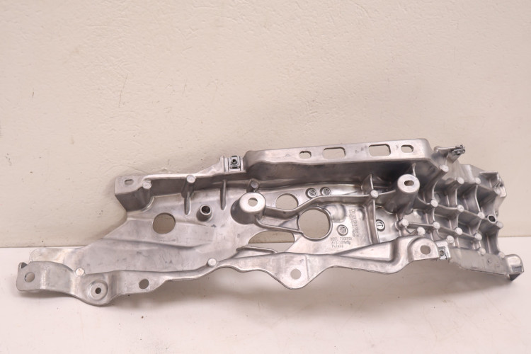 MERCEDES-BENZ CLE A236 WZMOCNIENIE BŁOTNIKA LEWY TYŁ A2366460500