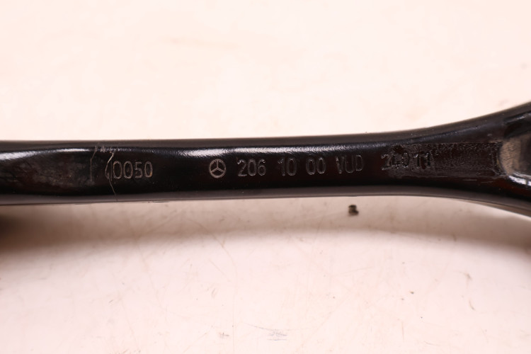 MERCEDES-BENZ CLE A236 300 4MATIC WAHACZ DRĄŻEK WAHACZA TYŁ 2061000