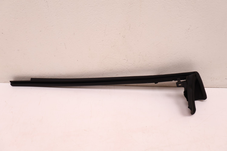 MERCEDES-BENZ CLE A236 USZCZELKA SZYBY PRAWY TYŁ A2366731600
