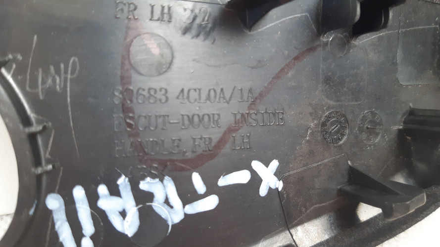 NISSAN X-TRAIL OSŁONA RAMKA KLAMKI DRZWI LEWE PRZÓD 80683-4CL0A