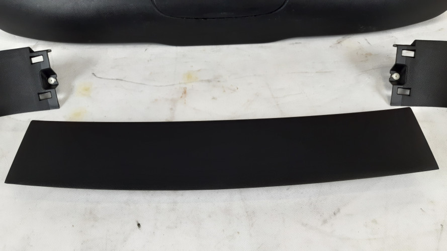 JEEP CHEROKEE KL OSŁONY KLAPY BAGAŻNIKA 1UD36DX9AA, 1UD12DX9AB, 1UD11DX9AB, 1WN74TRMAC