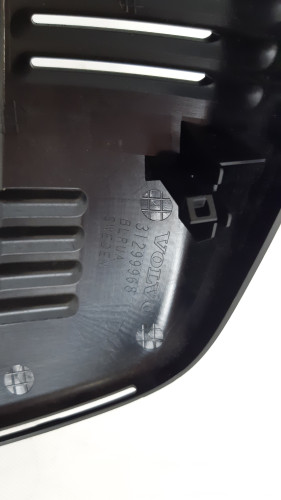 VOLVO XC60 I LIFT LUSTERKO WSTECZNE 30799043
