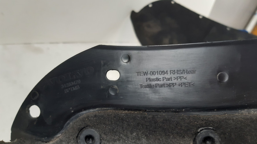 VOLVO XC60 I LIFT NADKOLE PRAWE TYŁ 31283479