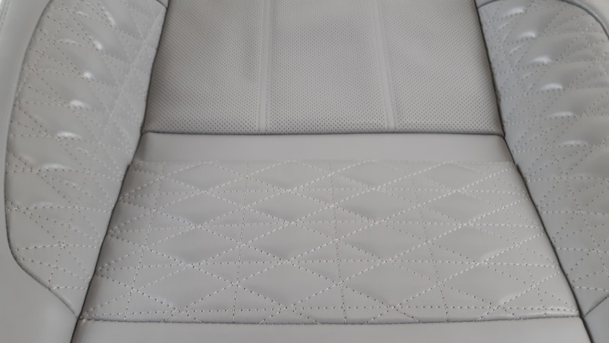 RANGE ROVER EVOQUE II L551 18- TAPICERKA OPARCIE FOTELA PRAWY PRZÓD