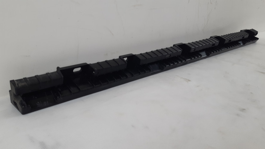 VOLVO XC90 II ŚLIZG MOCOWANIE LISTWY PROGOWEJ LEWY PRZÓD 31395855
