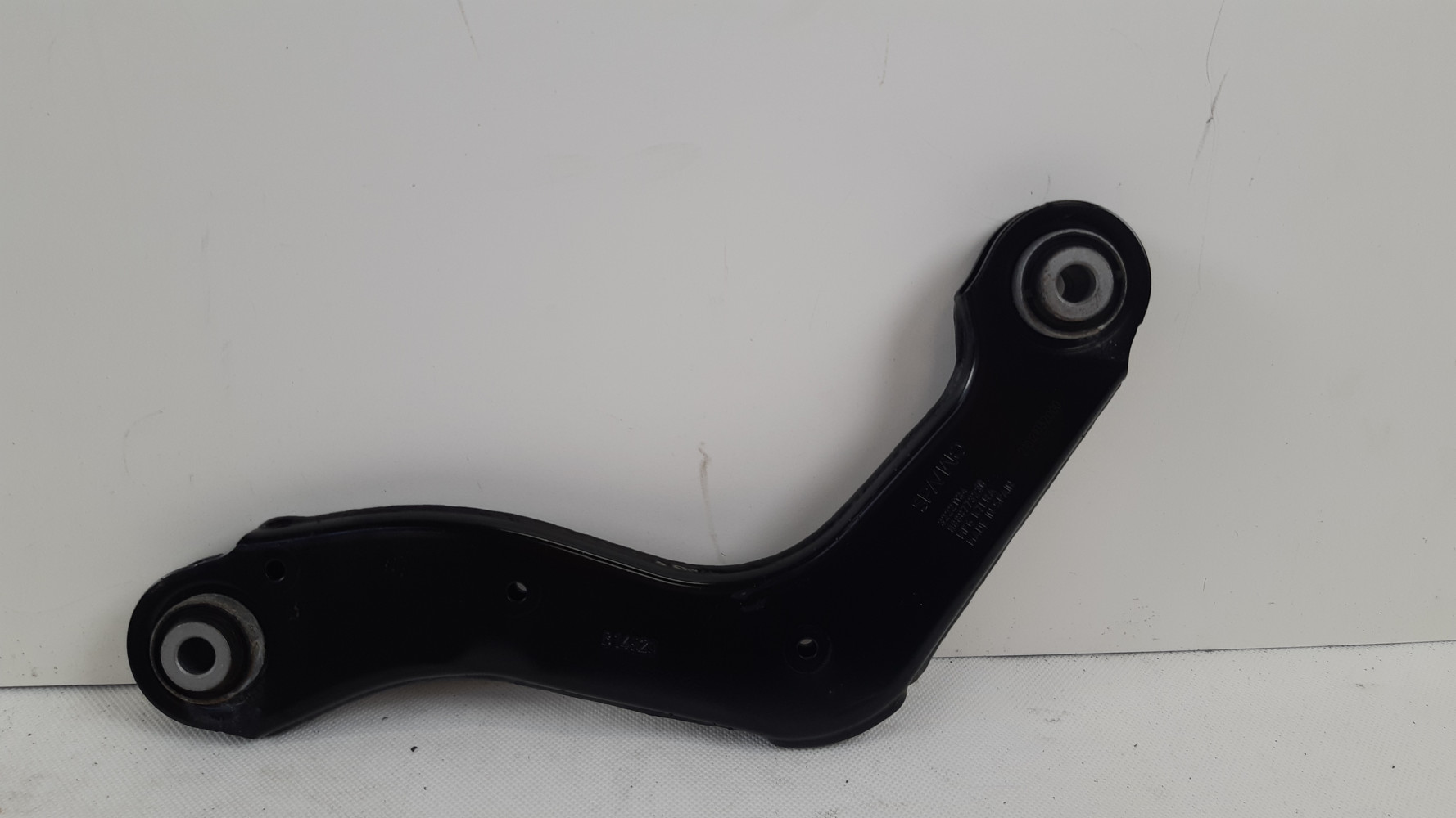 VOLVO XC40 WAHACZ TYŁ 32221134