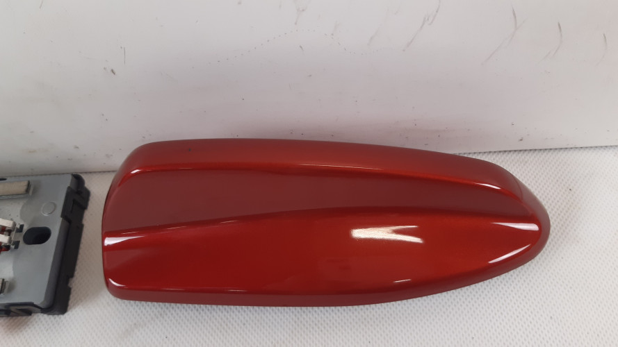 VOLVO V60 II PŁETWA ANTENA DACHOWA 725-16 31438104