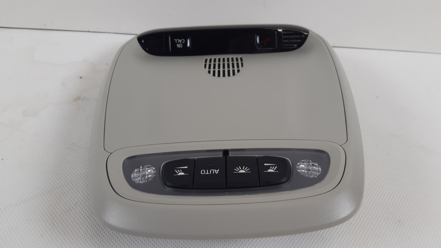 VOLVO V60 II LAMPKA PODSUFITKI 31479163