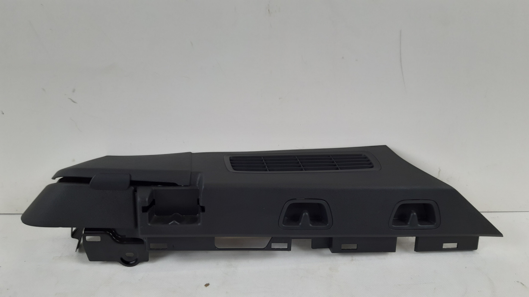 VOLVO V60 II OSŁONA BOCZEK BAGAŻNIKA PRAWY 32239861, 632120361