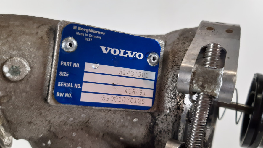 VOLVO V60 II 2.0 D4 PRZEWÓD INTERCOOLERA ZAWÓR TURBINY 31370288, 32222269, 31431981