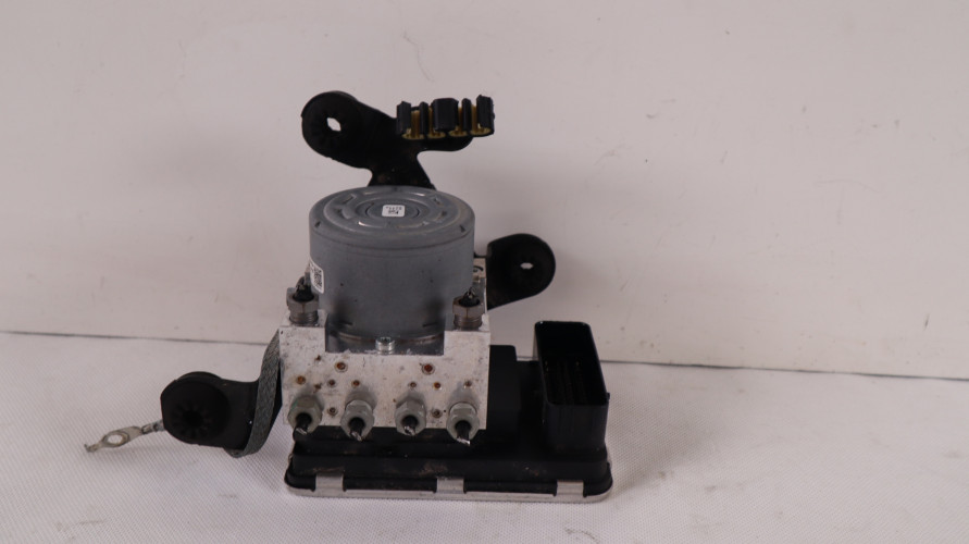 VOLVO XC90 II 2.0 T8 PLUG IN POMPA ABS 31680102, 31680099