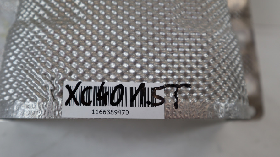 VOLVO XC40 1.5 T3 OSŁONA TERMICZNA 31694866