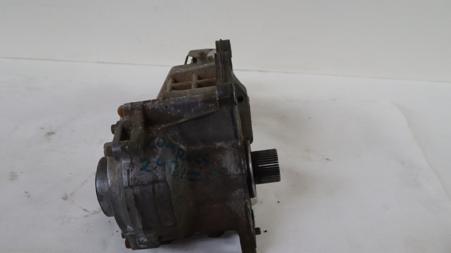 JEEP PATRIOT 2.0 CRD REDUKTOR SKRZYNIA ROZDZIELCZA 3200A067