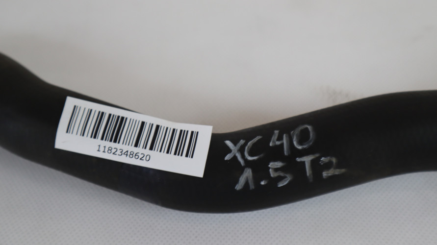 VOLVO XC40 1.5 T2 PRZEWÓD WODY 32222081