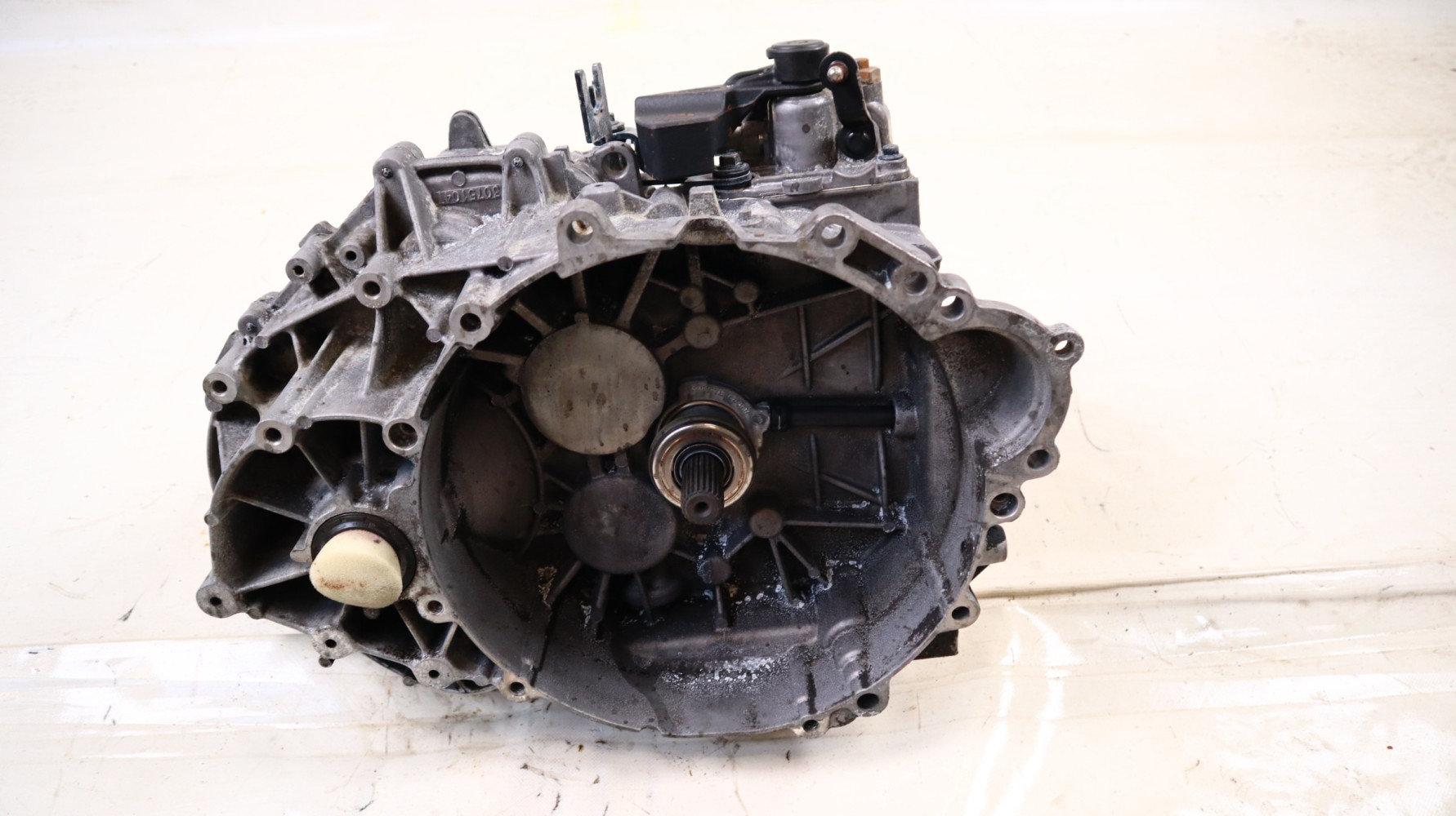VOLVO V70 2.4 D5 SKRZYNIA BIEGÓW MANUALNA 9482374