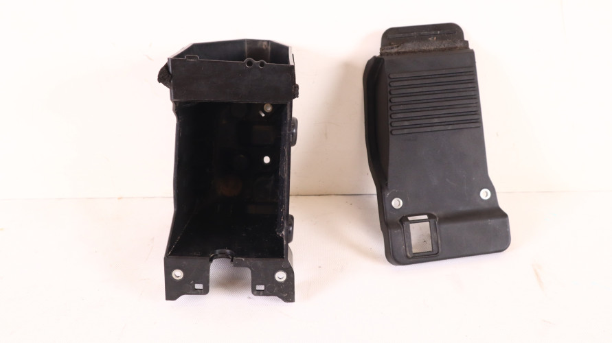 VOLVO XC90 II 2.0 T6 OBUDOWA AKUMULATORA 31353781, 31353780