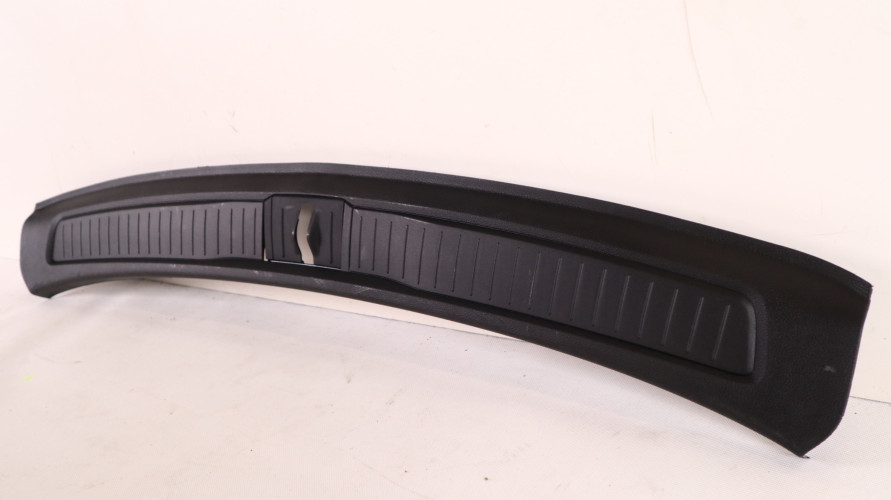 JEEP GRAND CHEROKEE WL OSŁONA PASA TYLNEGO 6SM78TX7AA