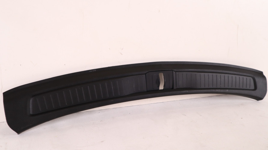 JEEP GRAND CHEROKEE WL OSŁONA PASA TYLNEGO 6SM78TX7AA