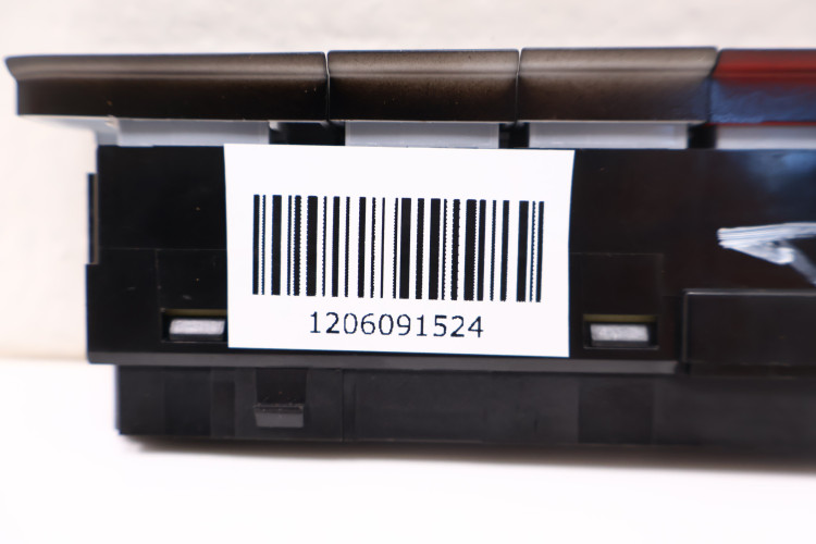 JEEP COMPASS II LIFT PANEL PRZYCISKI ŚWIATŁA AWARYJNE 60979227, 6YA64DX8AE