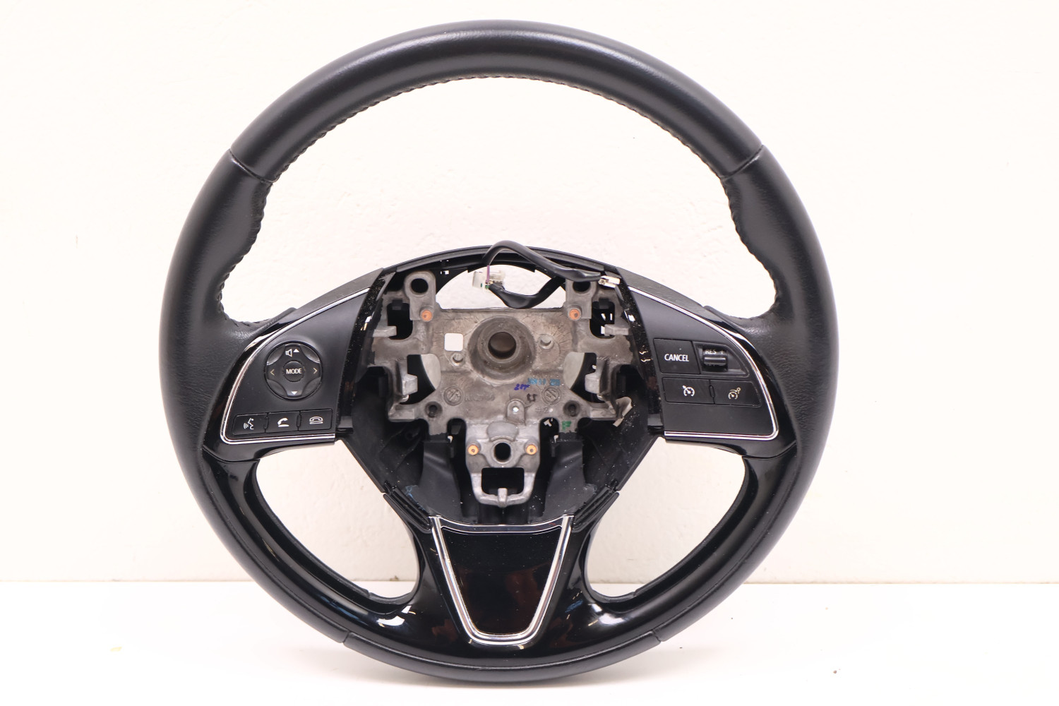 MITSUBISHI ECLIPSE CROSS KIEROWNICA WIELOFUNKCYJNA