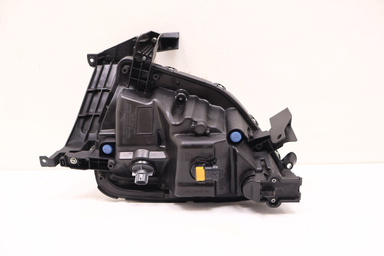MITSUBISHI ECLIPSE CROSS HALOGEN LEWY PRZÓD