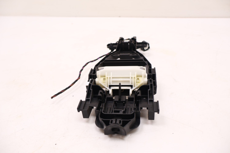 VOLVO XC40 MOCOWNIE KLAMKI PRAWE PRZÓD 30747098