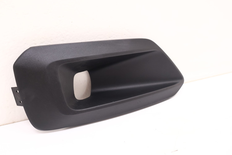VOLVO XC40 KRATKA ZDERZAKA RAMKA HALOGENU LEWA PRZÓD 31449343