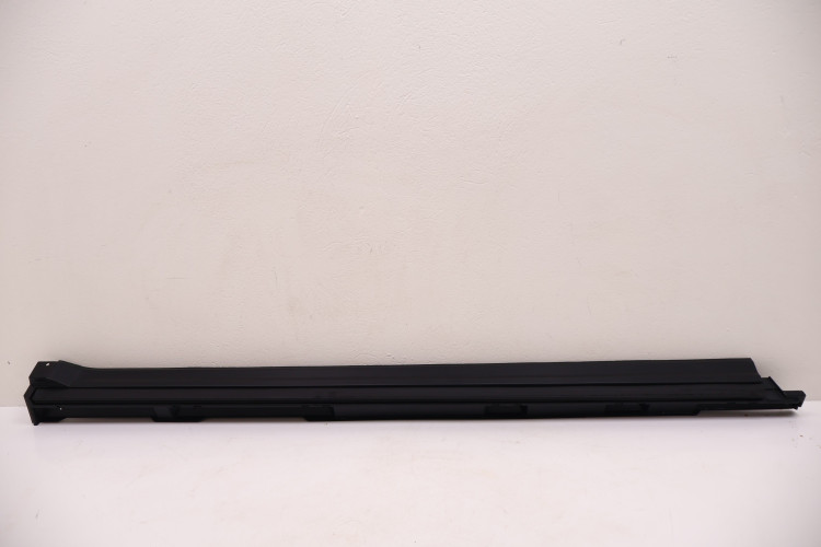 MITSUBISHI ECLIPSE CROSS LISTWA PROGOWA PRAWA 7250A132