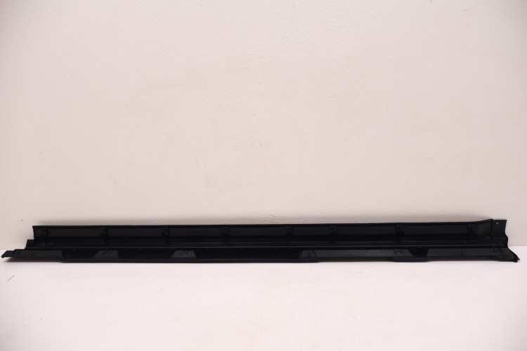 MITSUBISHI ECLIPSE CROSS LISTWA PROGOWA PRAWA 7250A132