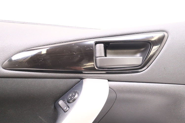MITSUBISHI ECLIPSE CROSS BOCZEK DRZWI LEWY PRZÓD 7221C637ZZ