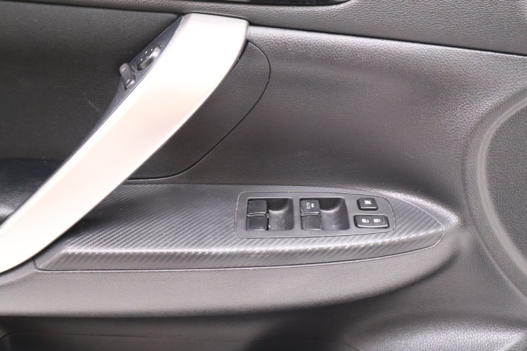 MITSUBISHI ECLIPSE CROSS BOCZEK DRZWI LEWY PRZÓD 7221C637ZZ