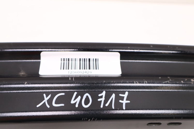 VOLVO XC40 BELKA ZDERZAKA TYŁ 717 32291421