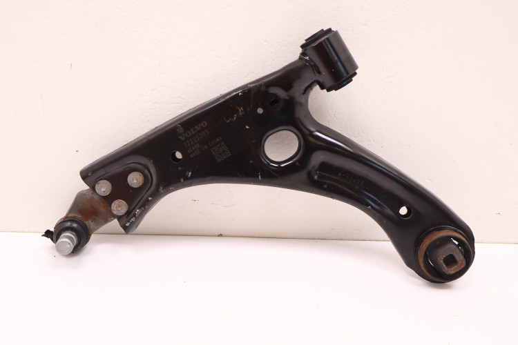 VOLVO XC40 WAHACZ LEWY PRZÓD 32221283