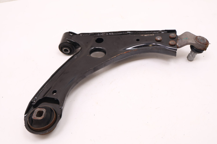 VOLVO XC40 WAHACZ LEWY PRZÓD 32221283