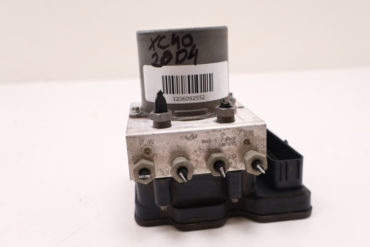 VOLVO XC40 2.0 D4 POMPA ABS 31445742