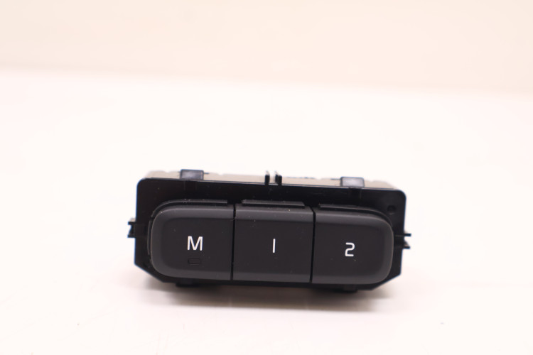 VOLVO XC40 PANEL APMIĘCI FOTELA 31443862
