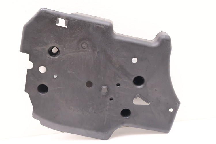 VOLVO XC40 OSŁONA WAHACZA PRAWA TYŁ DÓŁ 32226466