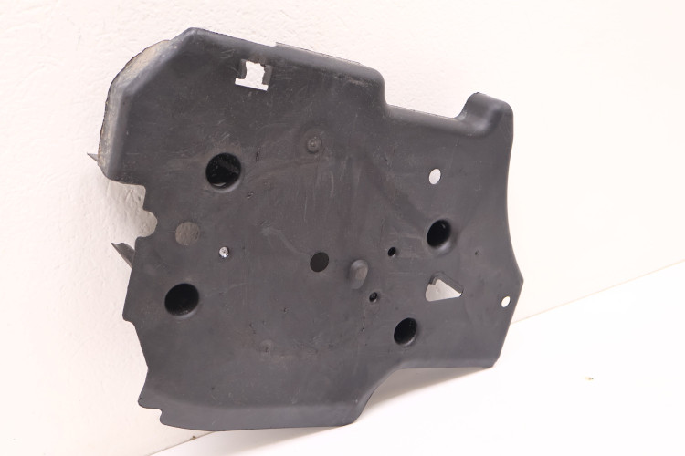 VOLVO XC40 OSŁONA WAHACZA PRAWA TYŁ DÓŁ 32226466
