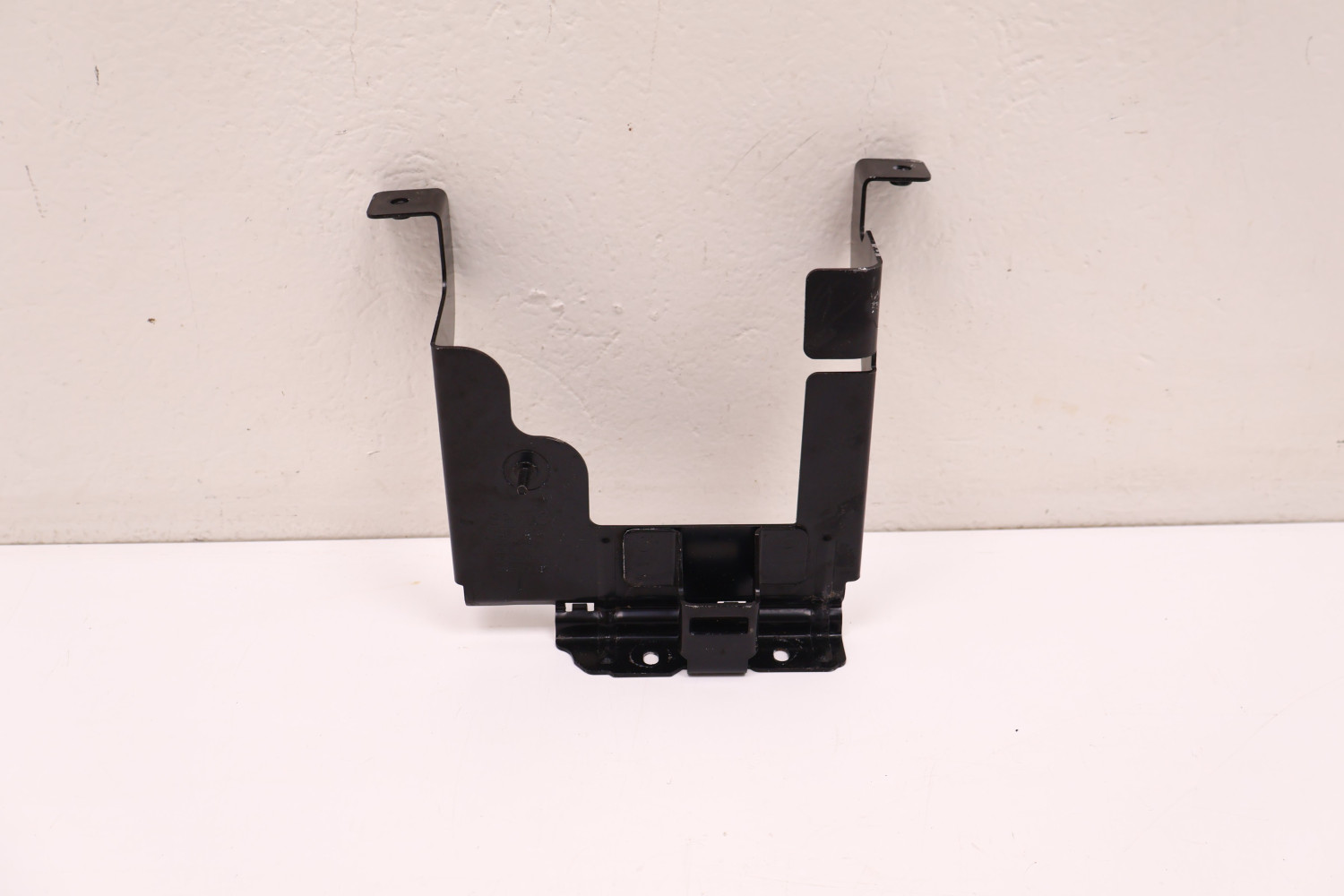 VOLVO XC40 MOCOWANIE AKUMULATORA 32244542