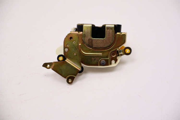 NISSAN MICRA K11 ZAMEK DRZWI LEWY PRZÓD 80503-6F675