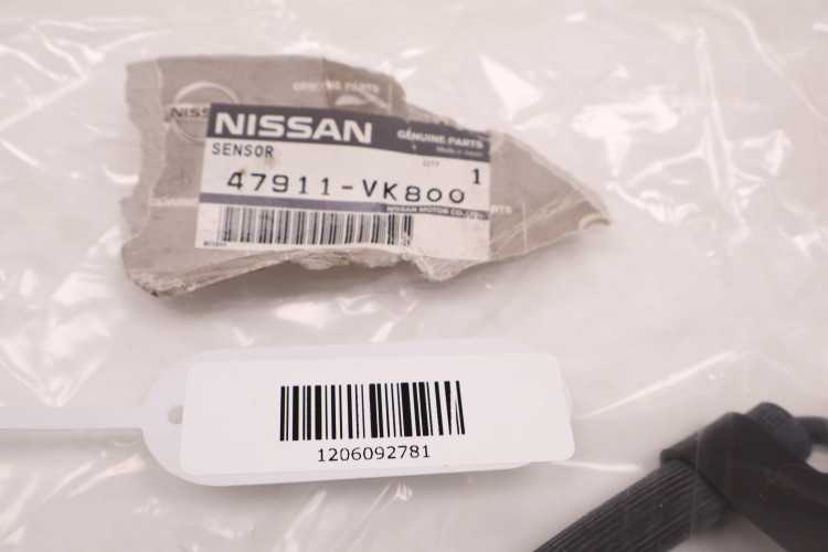 NISSAN NAVARA D22 CZUJNIK ABS PRAWY PRZÓD 47911-VK800