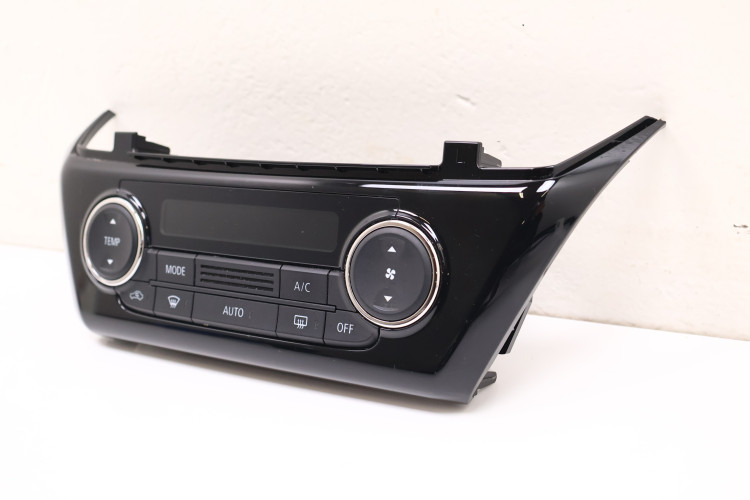 MITSUBISHI ECLIPSE CROSS PANEL KLIMATYZACJI 7820A976